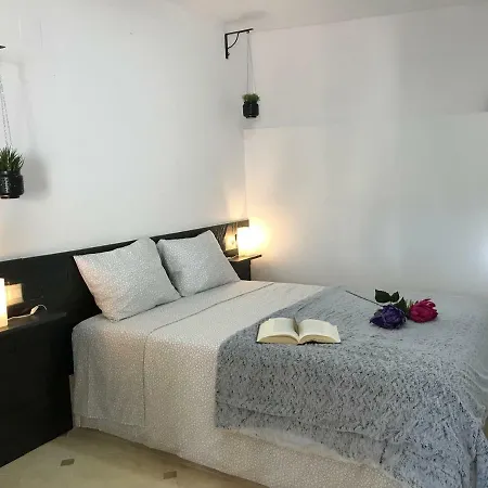 Loft Arco Del Cristo. Apartamento Caces