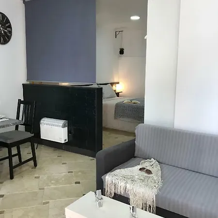 Apartamento Loft Arco Del Cristo. Caces